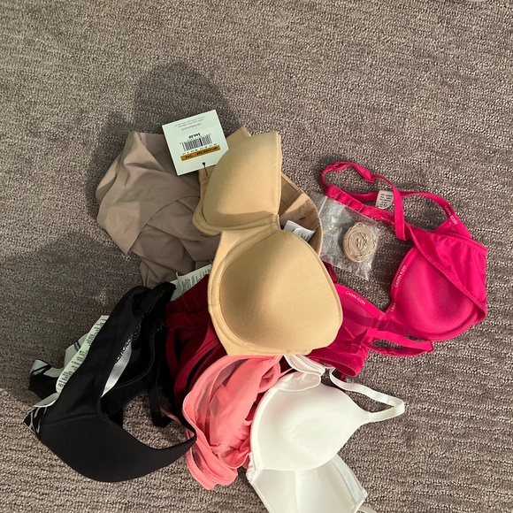 Lot of 8 Calvin Klein Bras Various Colors - Picture 1 of 9